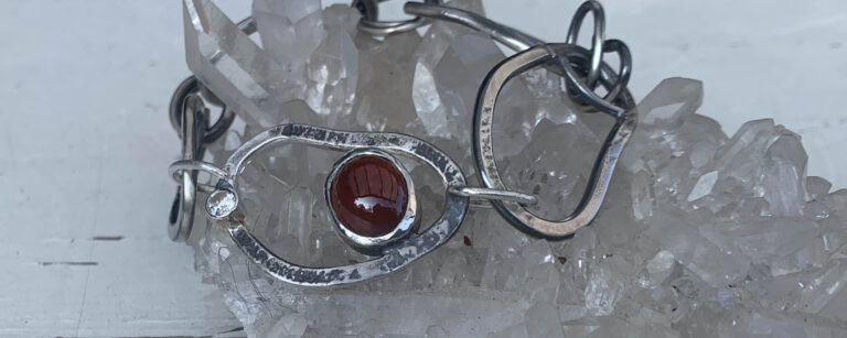 Granaat-in-je-sieraad