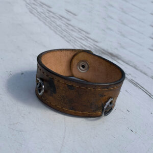 leren armband gesloten
